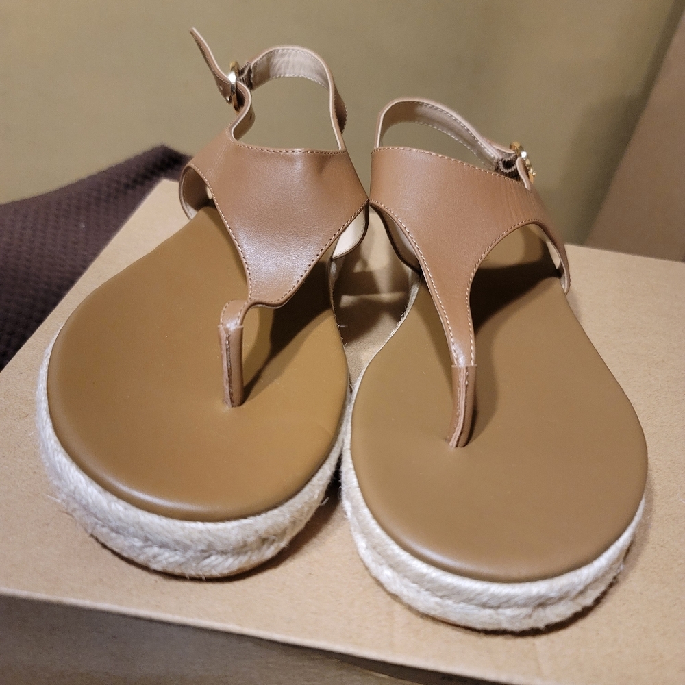 Beautiful Stewart Weitzman Espadrille sandles.